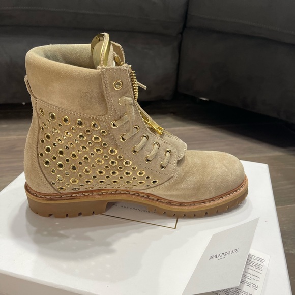 - Balmain Tia Tundra grommet boots in sable sand. Size 39. Great condition - Picture 7 of 11